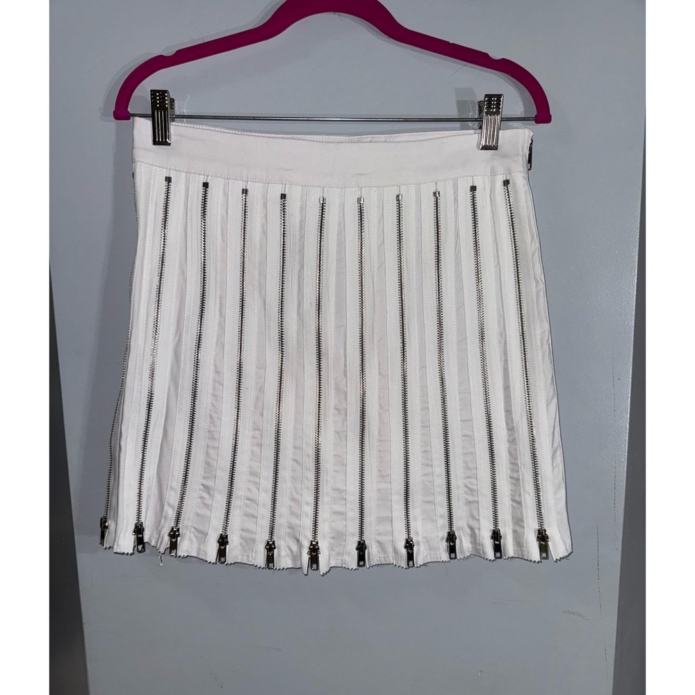 White Zipper-Trim Pleated Mini Skirt